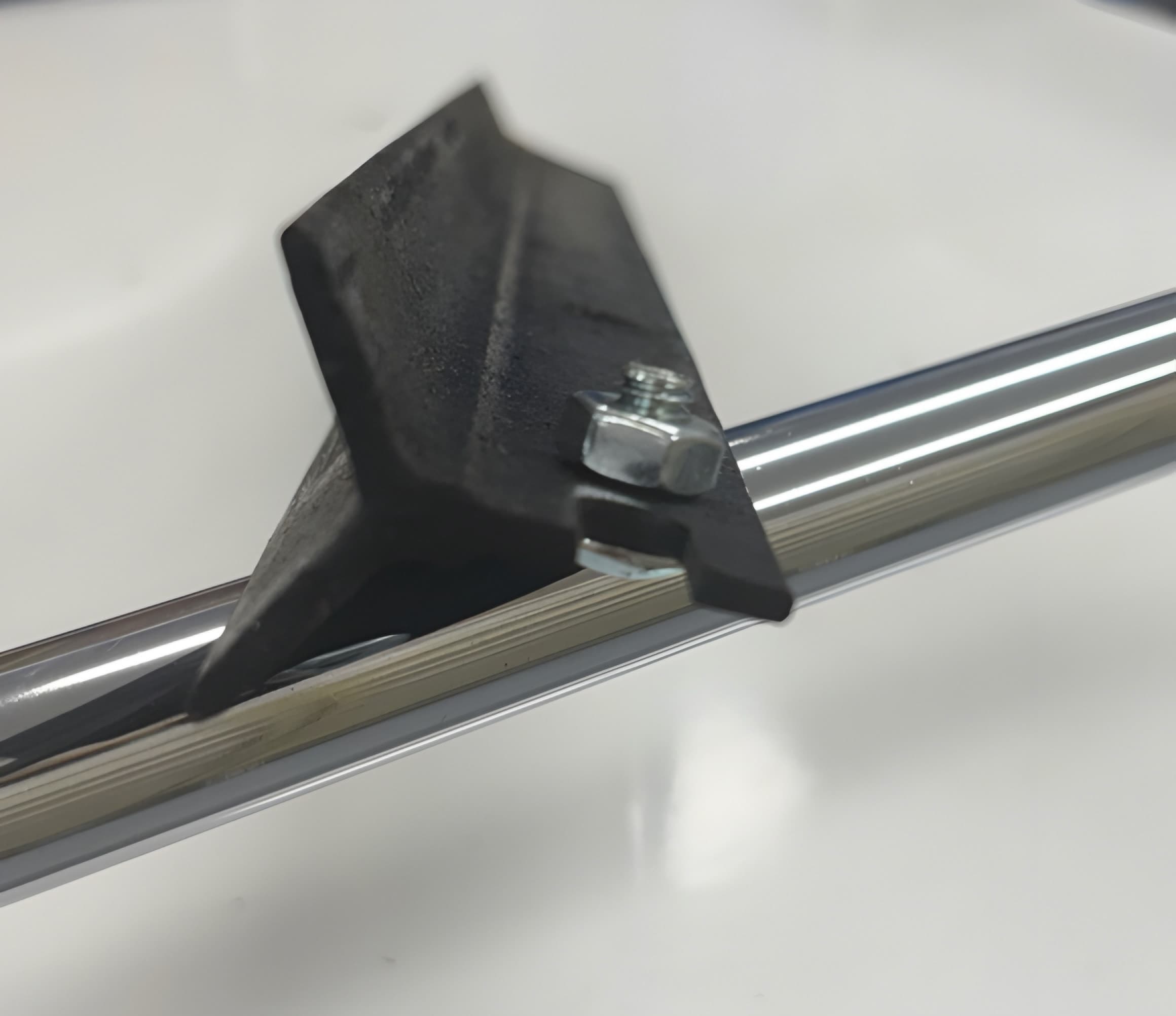 Star Picket 450mm (With Nut & Screw)